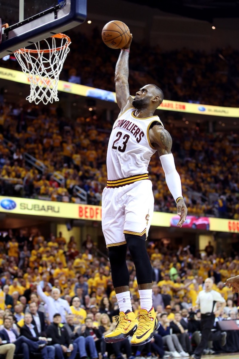 LeBronfullbody.jpg